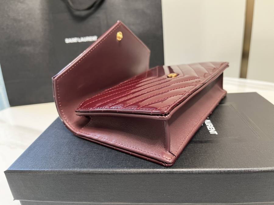 Saint Laurent Envelope WOC 19 x 11.5 x 4 09F0