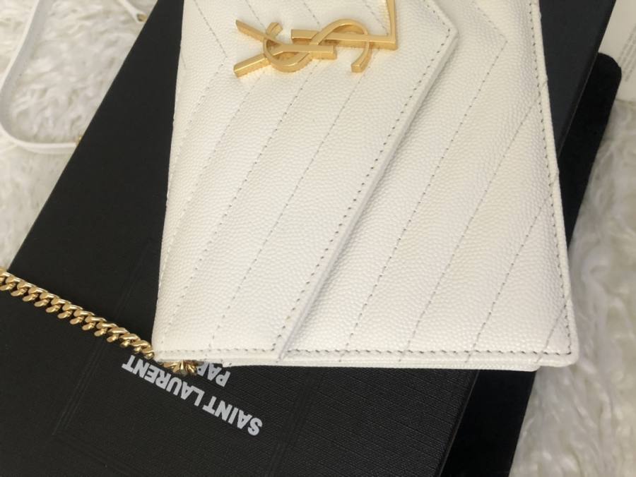 Saint Laurent Envelope WOC 19 x 11.5 x 4 529A