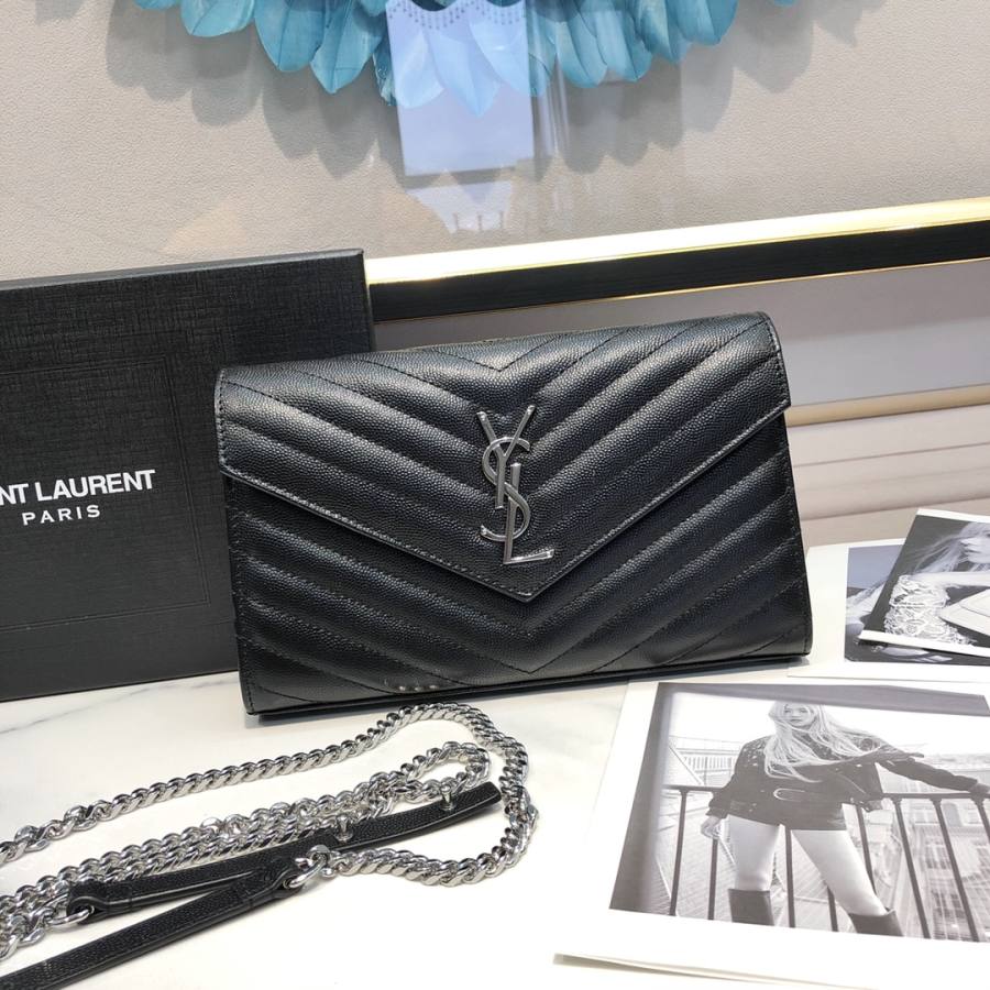 Saint Laurent Envelope WOC 19 x 11.5 x 4 58B9