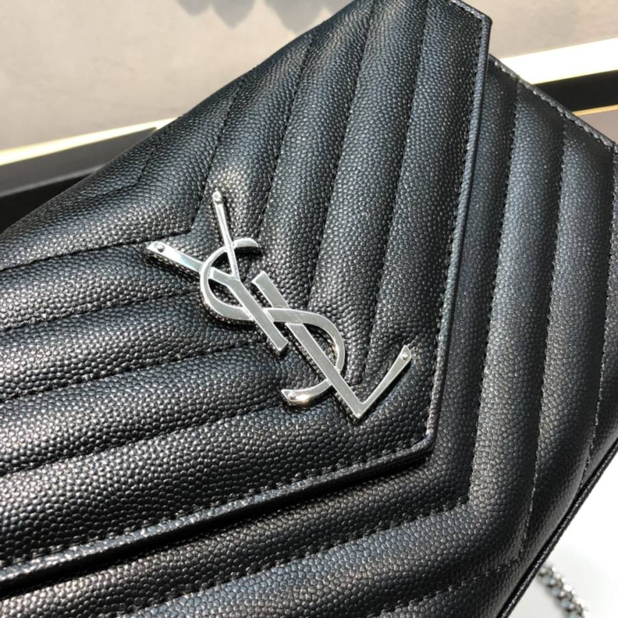 Saint Laurent Envelope WOC 19 x 11.5 x 4 58B9