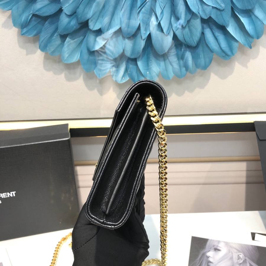 Saint Laurent Envelope WOC 19 x 11.5 x 4 648B
