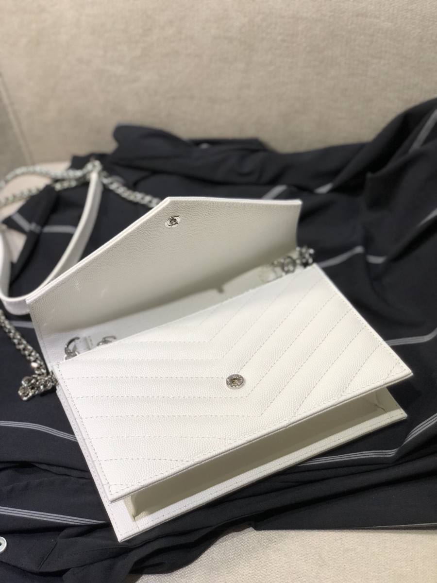 Saint Laurent Envelope WOC 19 x 11.5 x 4 9250