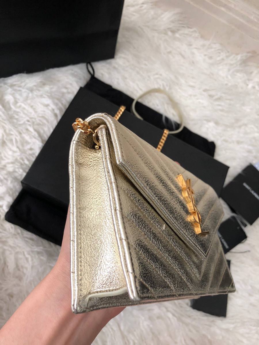 Saint Laurent Envelope WOC 19 x 11.5 x 4 A44C