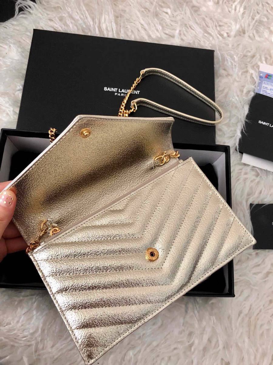 Saint Laurent Envelope WOC 19 x 11.5 x 4 A44C