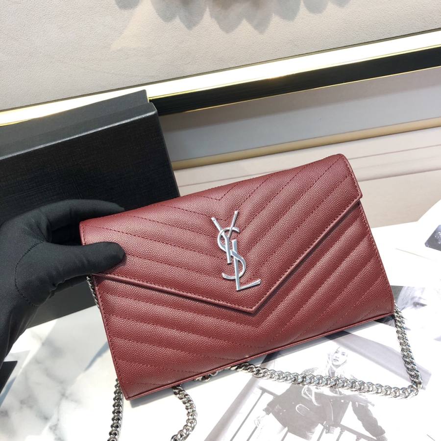 Saint Laurent Envelope WOC 19 x 11.5 x 4 A6B8