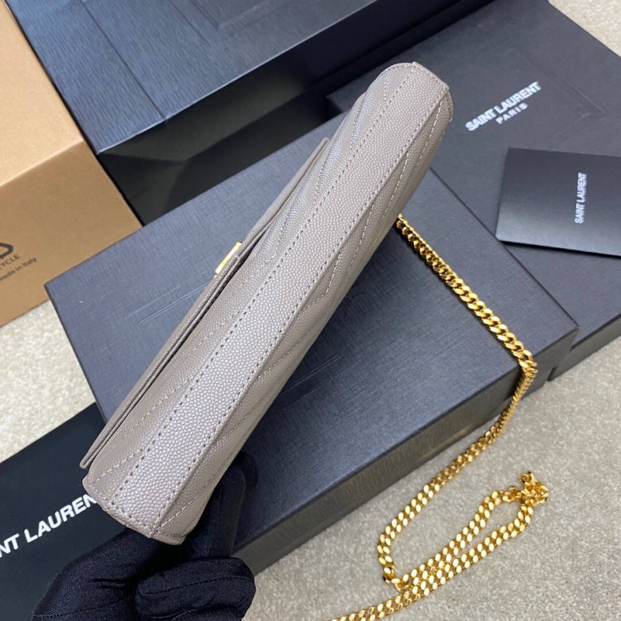 Saint Laurent Envelope WOC 19 x 11.5 x 4 C912