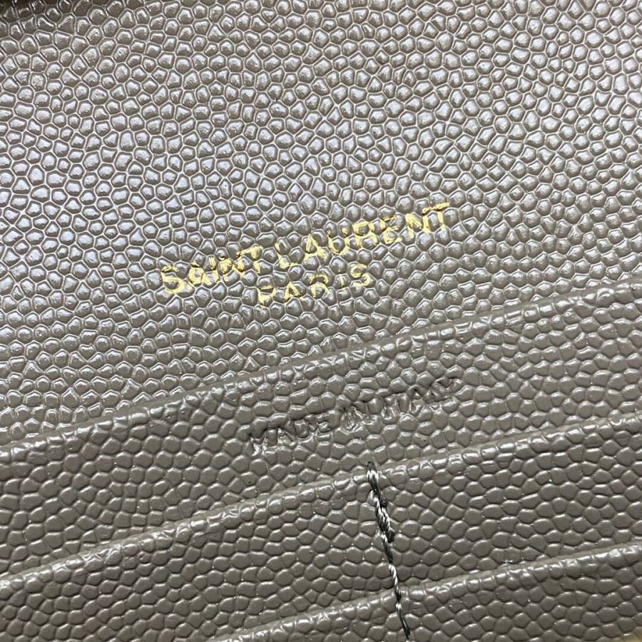 Saint Laurent Envelope WOC 19 x 11.5 x 4 C912