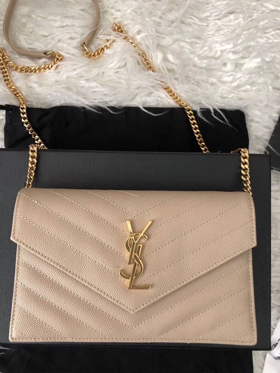 Saint Laurent Envelope WOC 19 x 11.5 x 4 D471