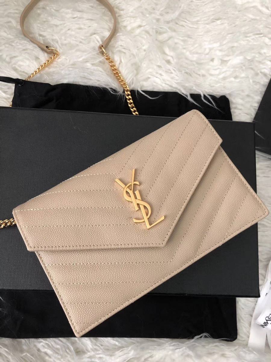 Saint Laurent Envelope WOC 19 x 11.5 x 4 D471