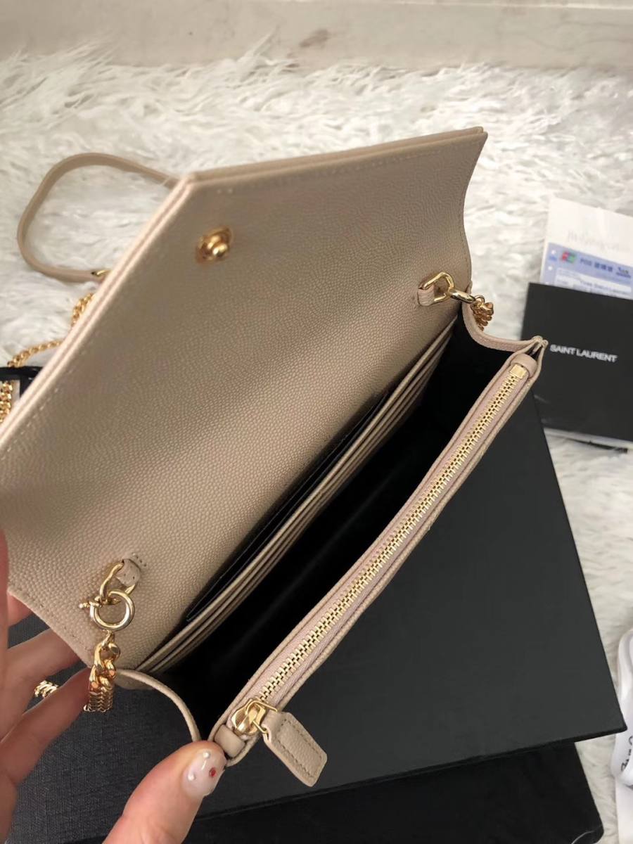 Saint Laurent Envelope WOC 19 x 11.5 x 4 D471