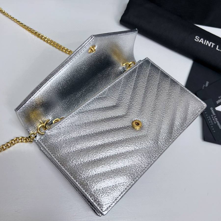 Saint Laurent Envelope WOC 19 x 11.5 x 4 EC10