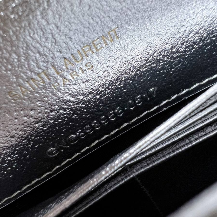 Saint Laurent Envelope WOC 19 x 11.5 x 4 EC10