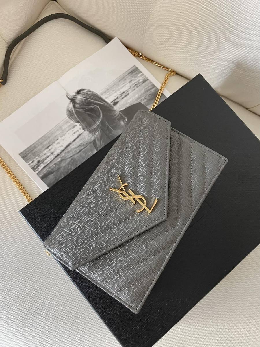 Saint Laurent Envelope WOC 19 x 11.5 x 4 ED8B