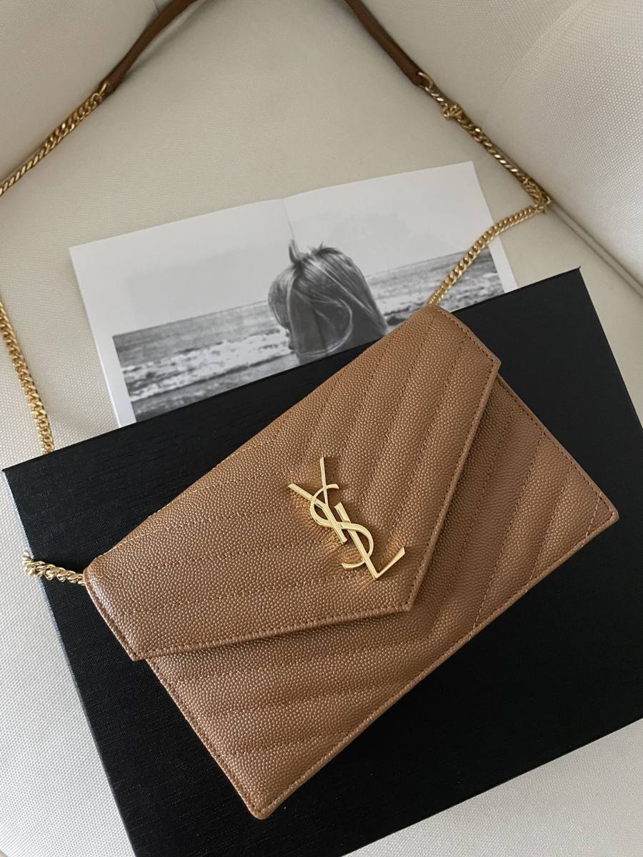 Saint Laurent Envelope WOC 19 x 11.5 x 4 F4DA