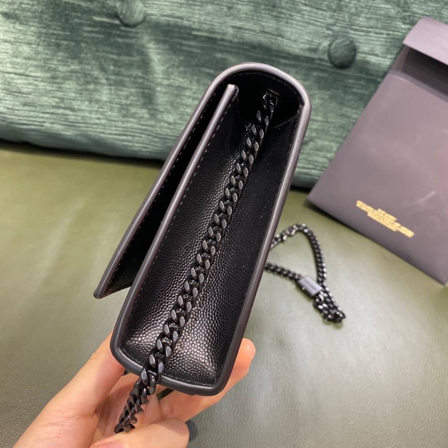Saint Laurent Kate 20 20 x 12.5 x 4 1060