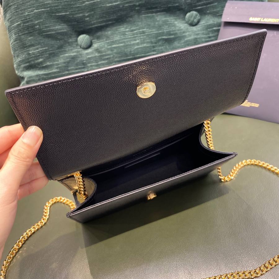 Saint Laurent Kate 20 20 x 12.5 x 4 4047