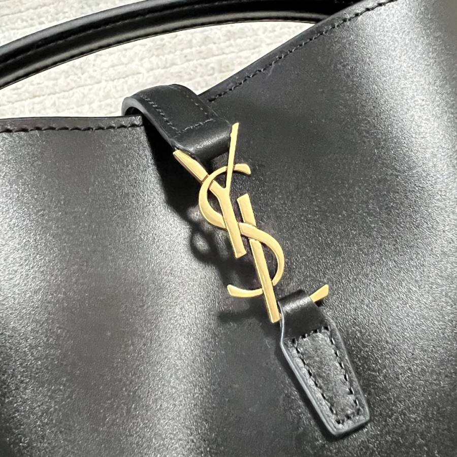 Saint Laurent Le 37 Mini 15 x 13 x 6 8ACF