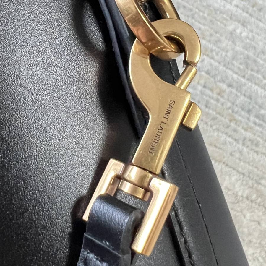 Saint Laurent Le 37 Mini 15 x 13 x 6 8ACF