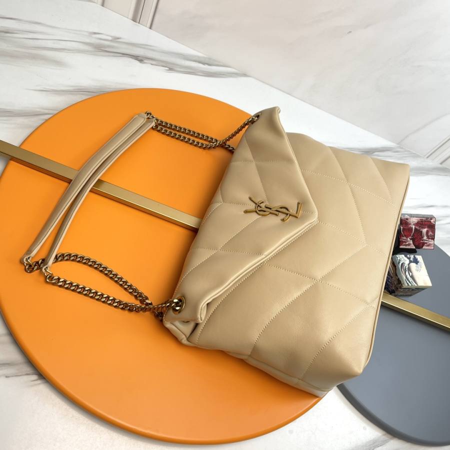Saint Laurent Loulou Puffer Medium 35 x 23 x 13.5 61BE