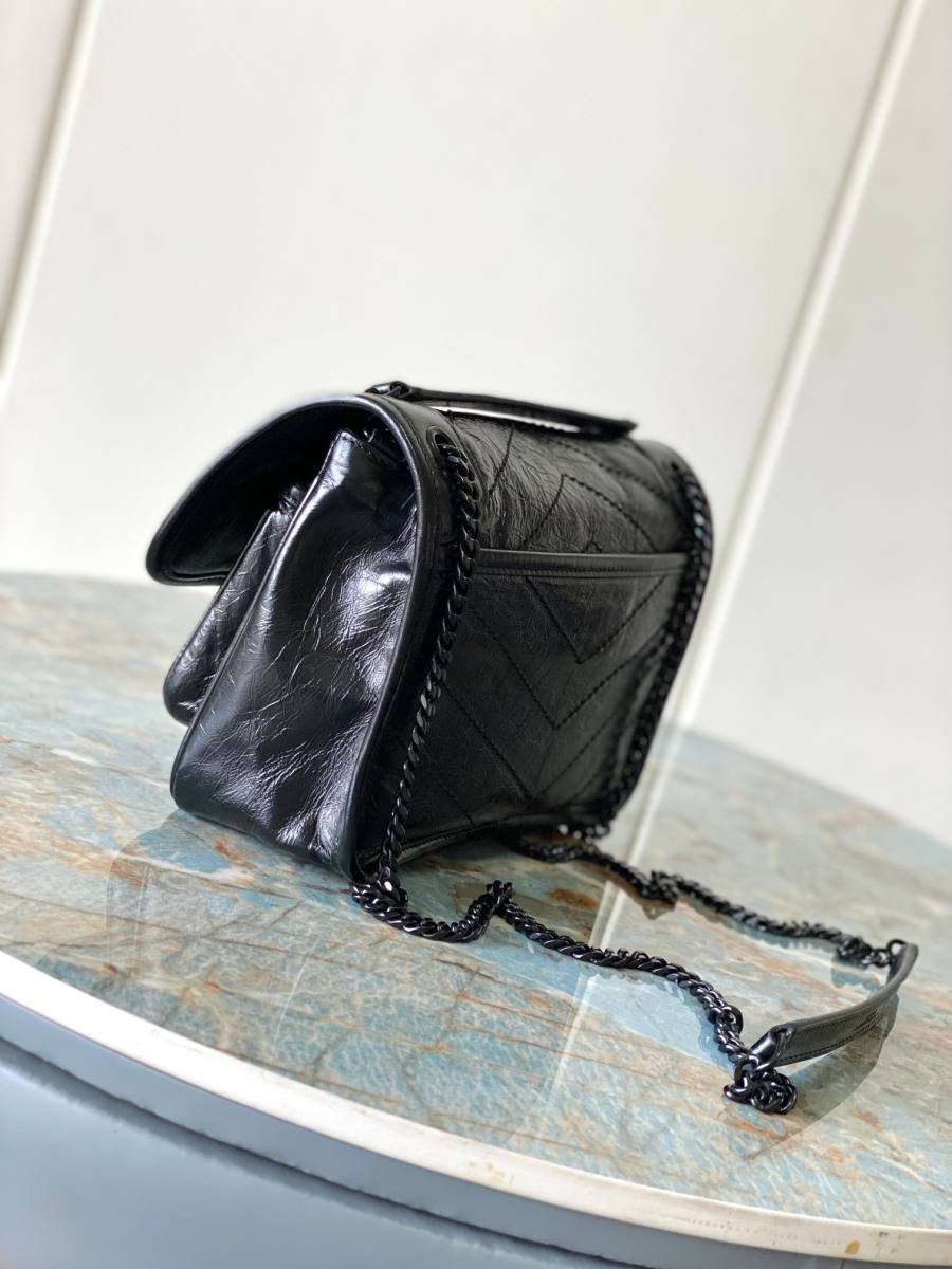 Saint Laurent Niki Baby 22 x 16 x 7.5 5AA8