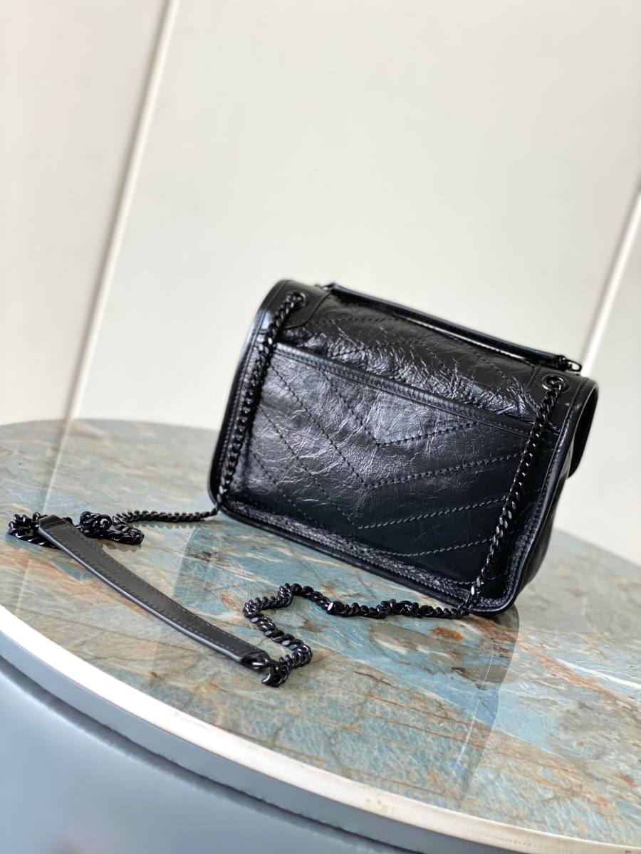 Saint Laurent Niki Baby 22 x 16 x 7.5 5AA8