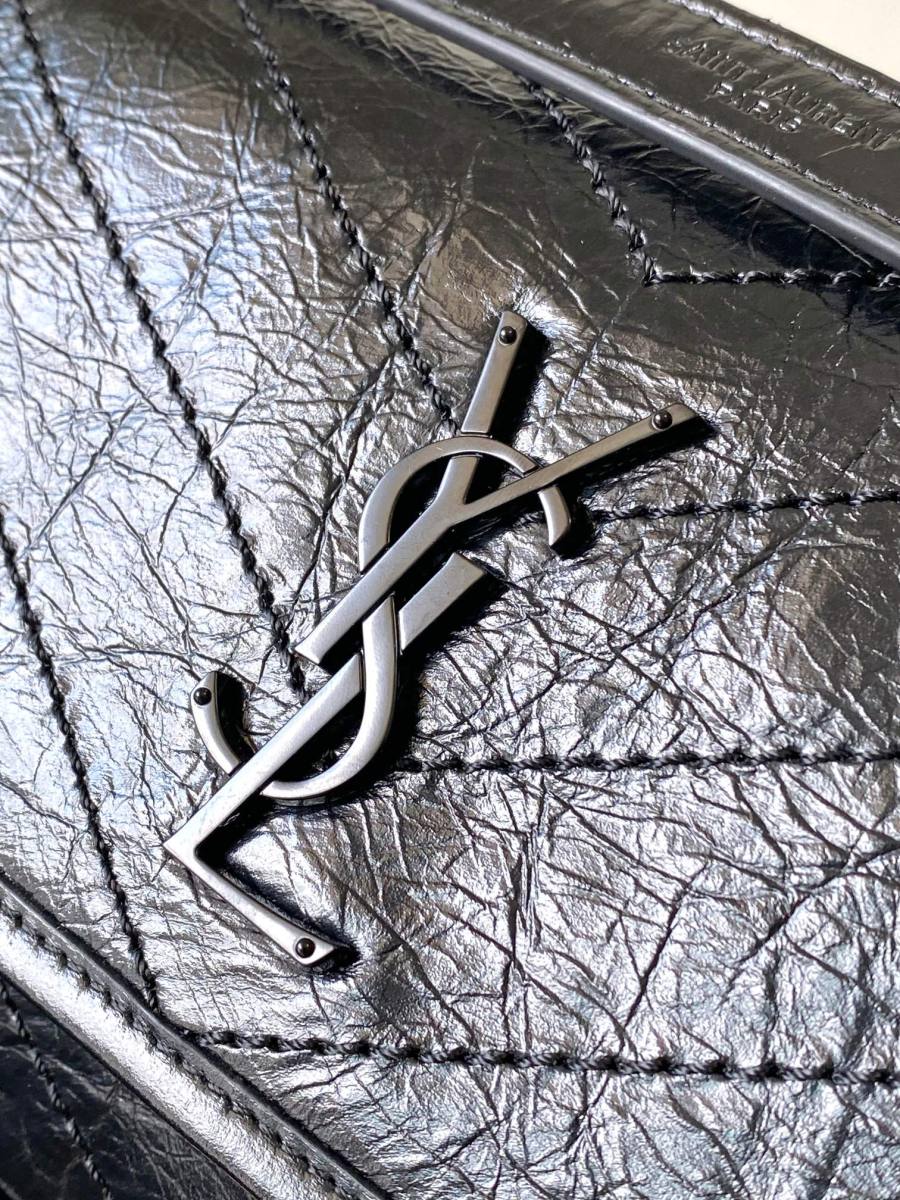 Saint Laurent Niki Baby 22 x 16 x 7.5 5AA8