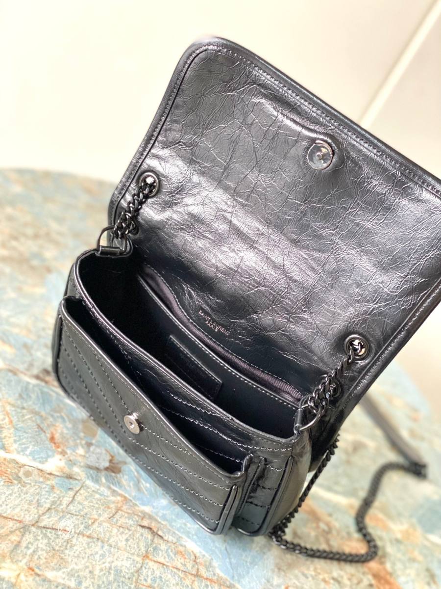 Saint Laurent Niki Baby 22 x 16 x 7.5 5AA8