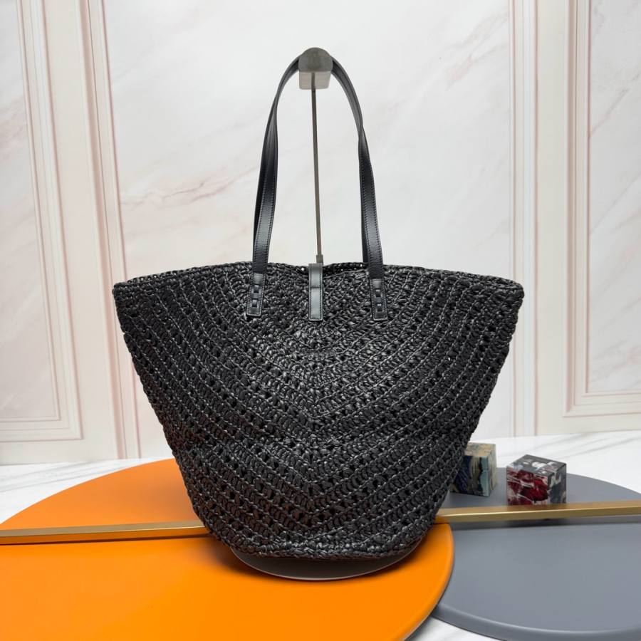 Saint Laurent Panier Tote DE1F