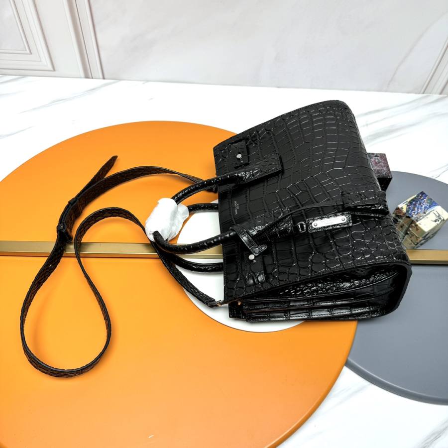 Saint Laurent Sac de Jour Baby 26 x 20 x 13 3C15