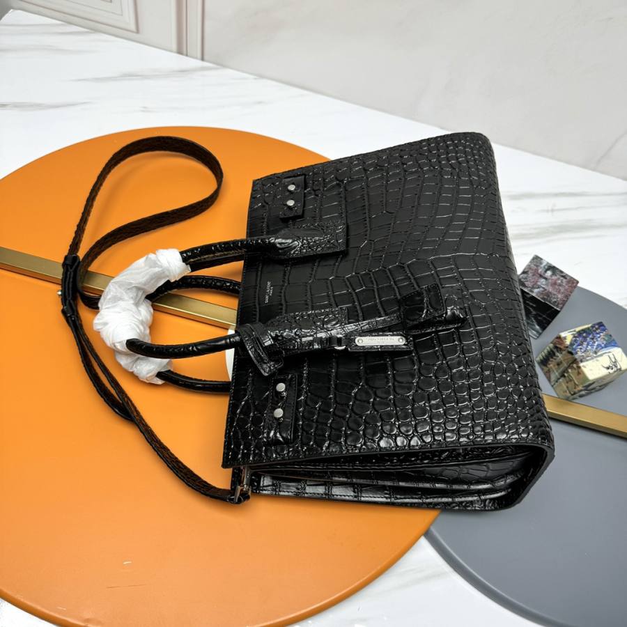 Saint Laurent Sac de Jour Small 32 x 24 x 16 33F2