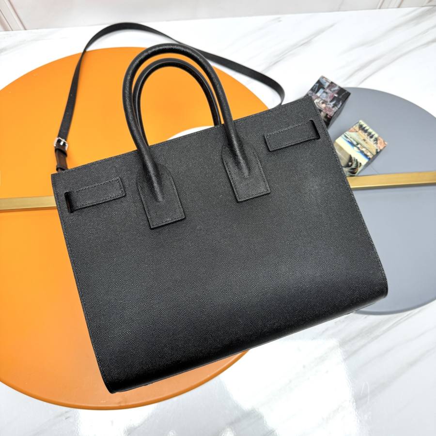 Saint Laurent Sac de Jour Small 32 x 24 x 16 657A