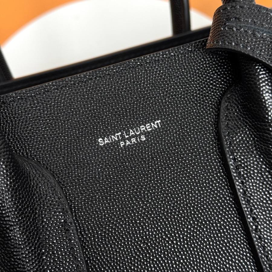 Saint Laurent Sac de Jour Small 32 x 24 x 16 657A