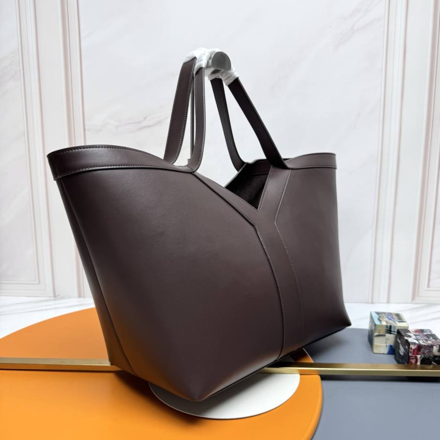 Saint Laurent Y Tote 2189