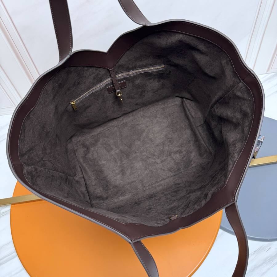 Saint Laurent Y Tote 2189