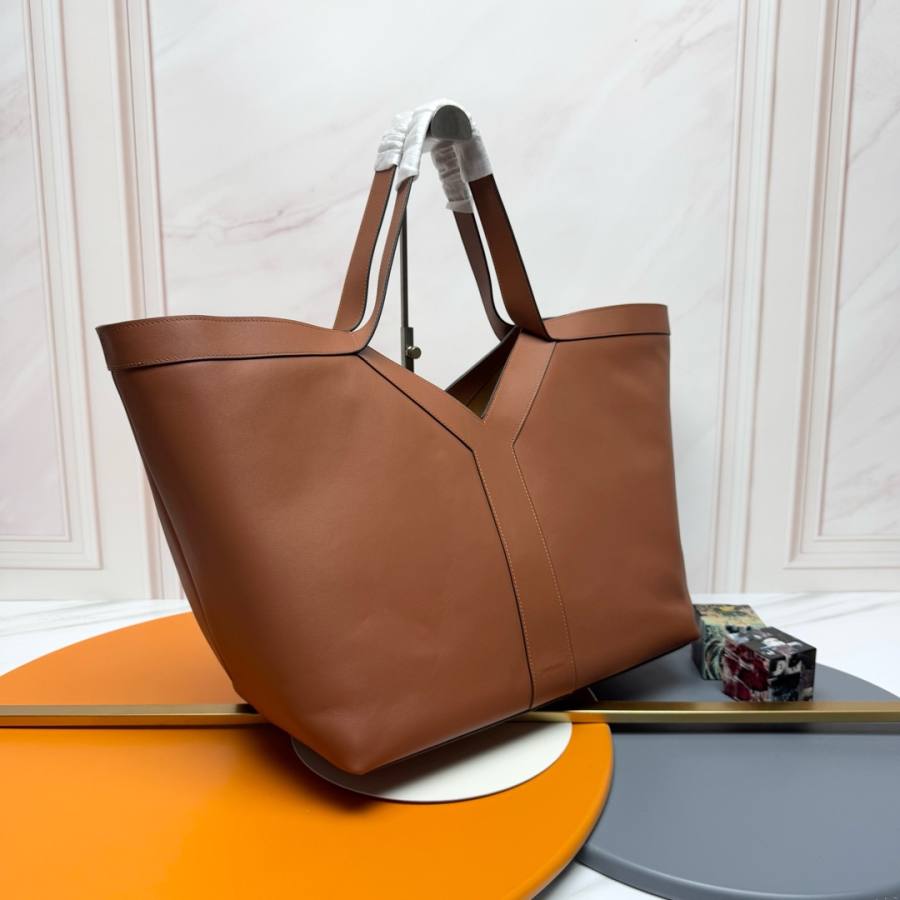 Saint Laurent Y Tote 2A34