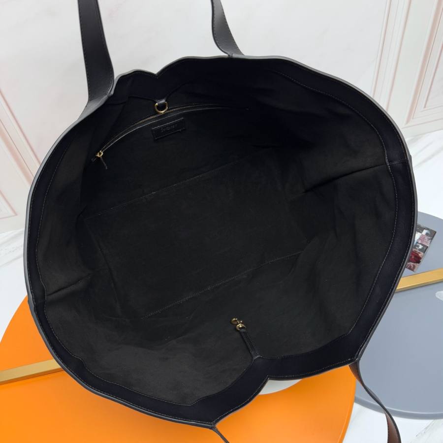 Saint Laurent Y Tote E159