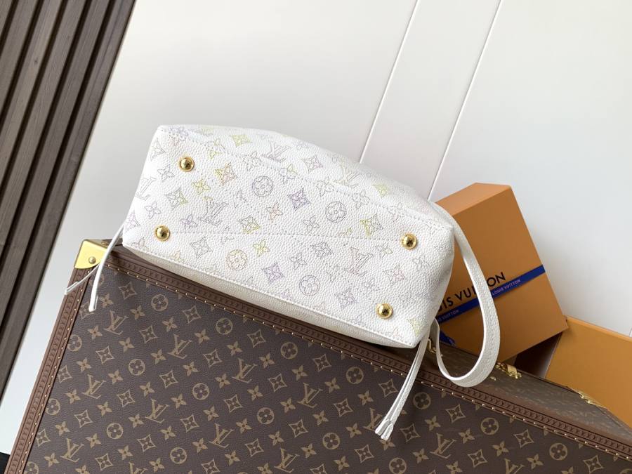 Louis Vuitton Bella Tote M59203 36 x 28 x 14 E68F
