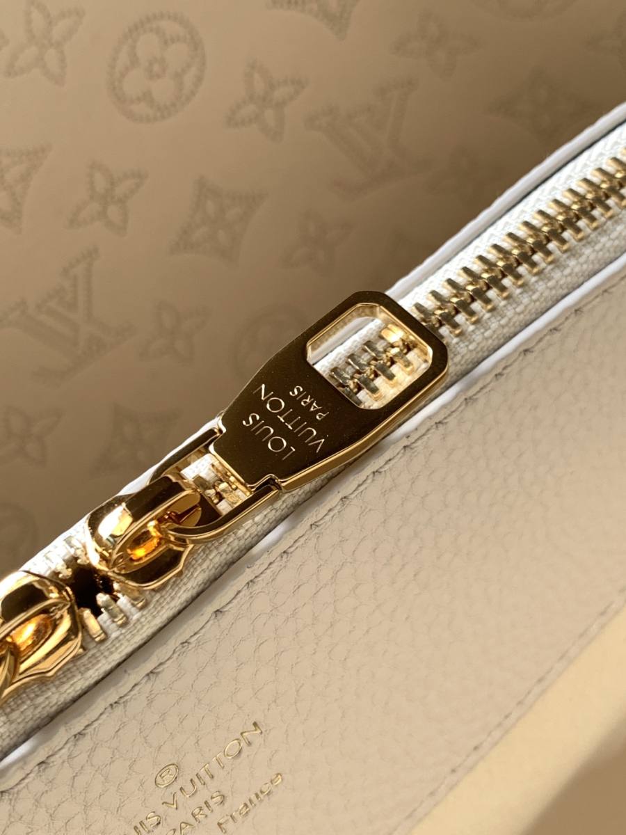 Louis Vuitton Bella Tote M59203 36 x 28 x 14 E68F
