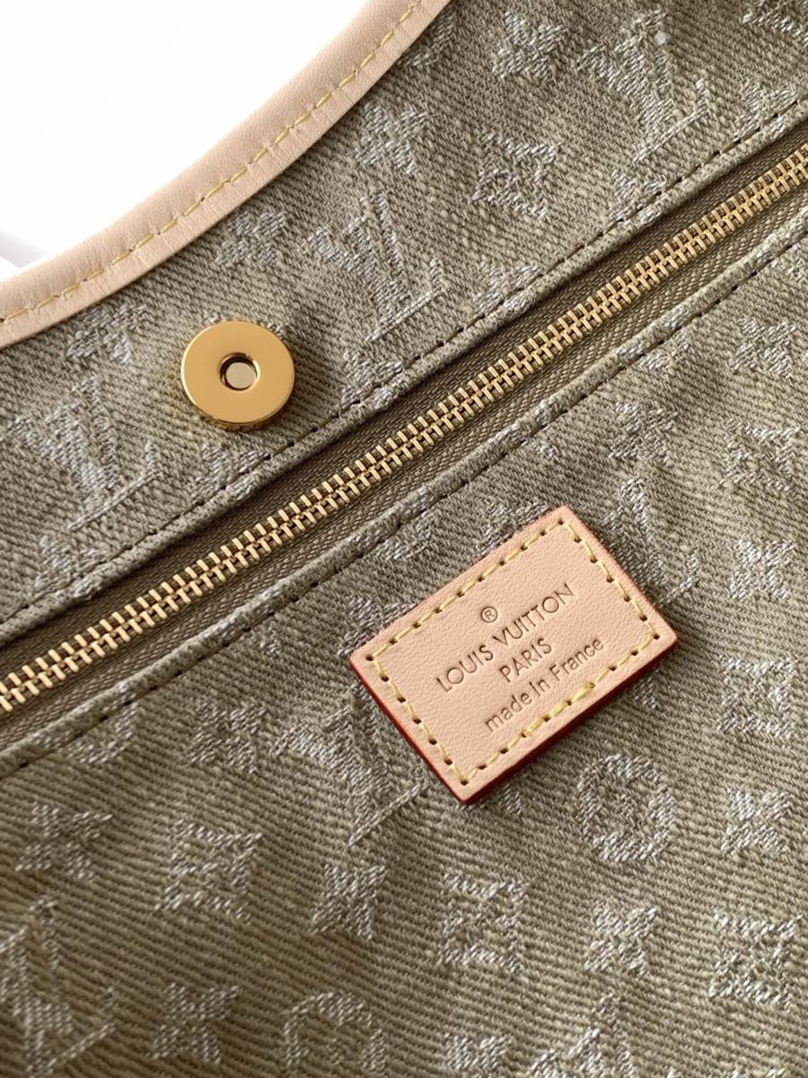 Louis Vuitton CarryAll MM M27623 36 x 28 x 16 3734