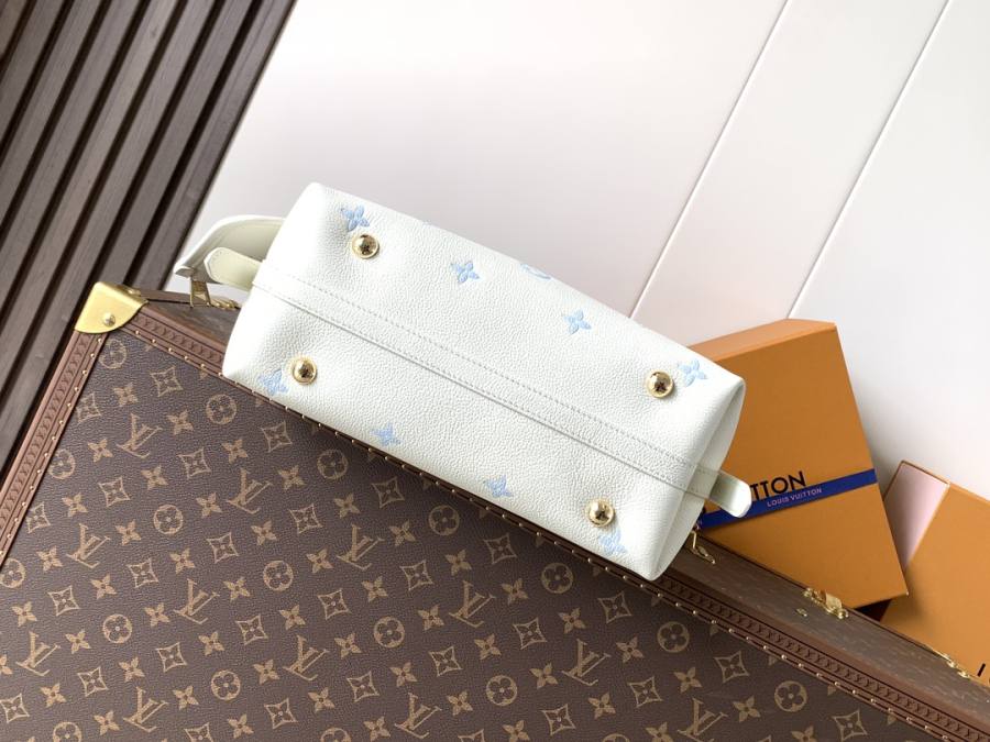 Louis Vuitton CarryAll PM M27573 30 x 24 x 14 F6A1