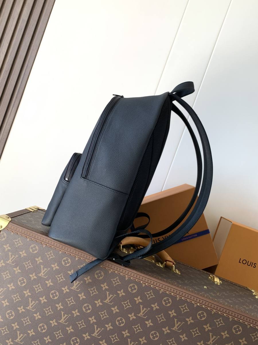 Louis Vuitton Discovery PM Backpack M15259 29 x 40 x 20 628C