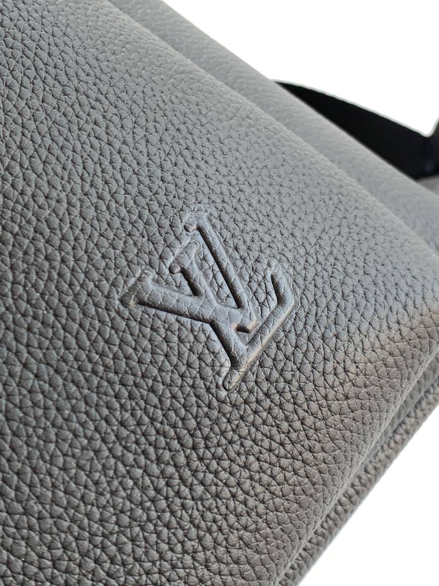 Louis Vuitton Discovery PM Backpack M15259 29 x 40 x 20 628C