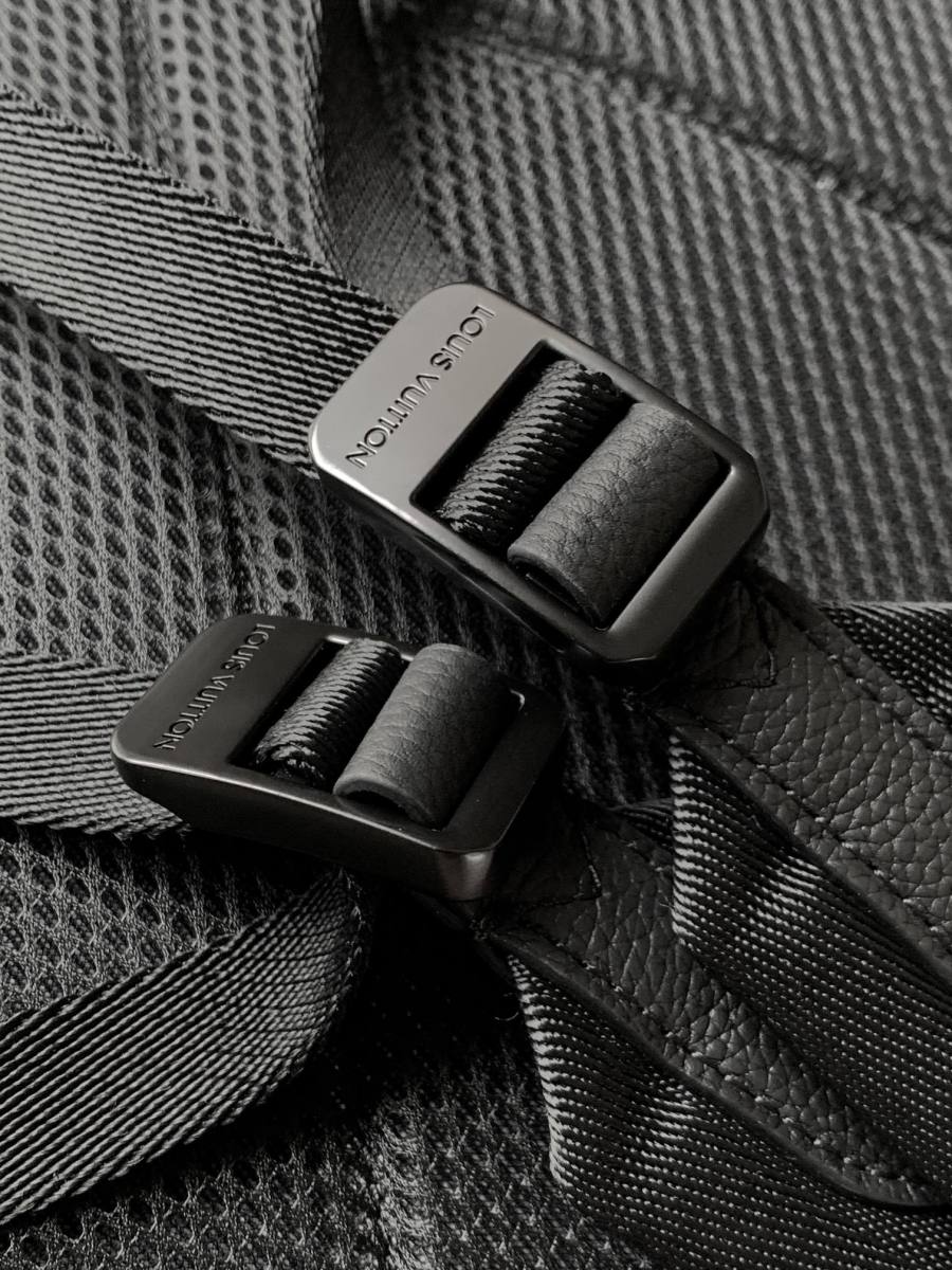 Louis Vuitton Fastline Backpack M15262 30 x 40 x 14 7408
