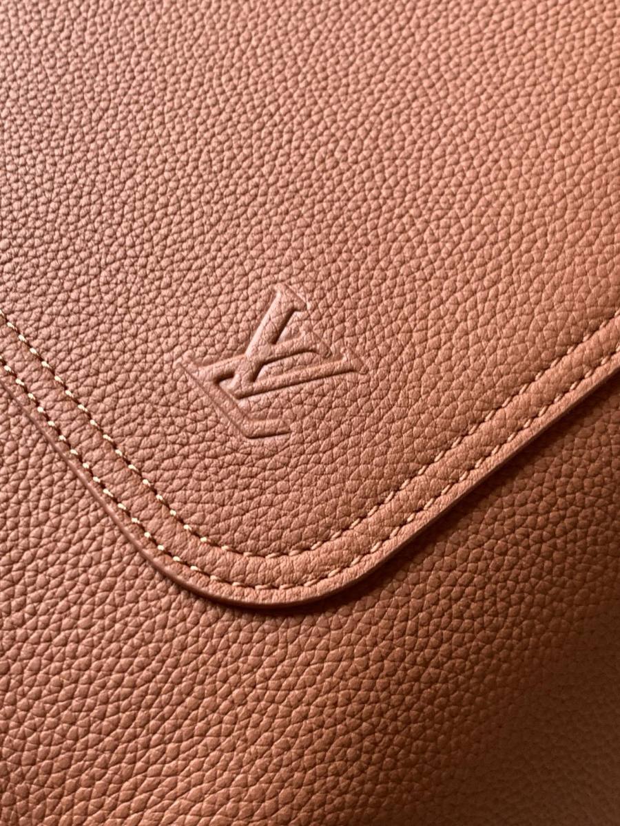 Louis Vuitton Fastline Backpack M26023 30 x 40 x 14 5224