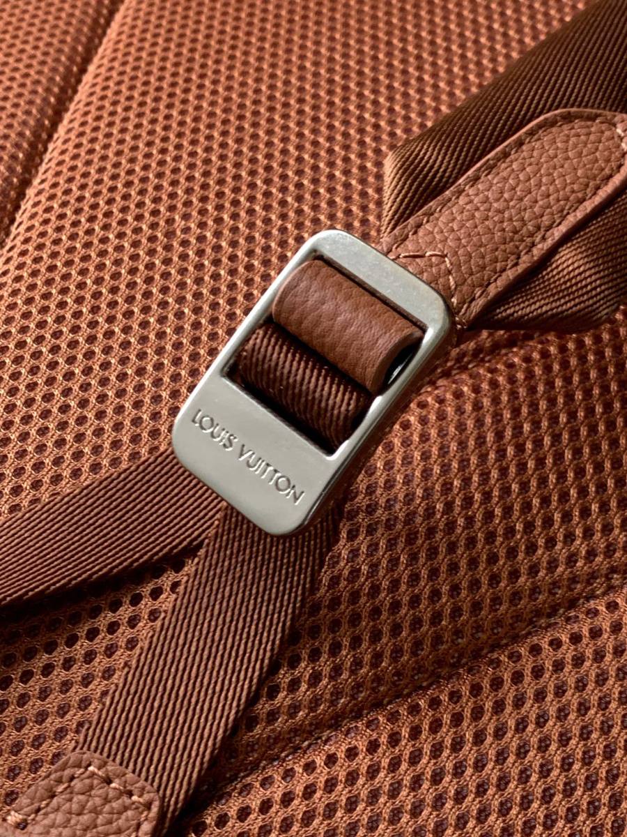 Louis Vuitton Fastline Backpack M26023 30 x 40 x 14 5224