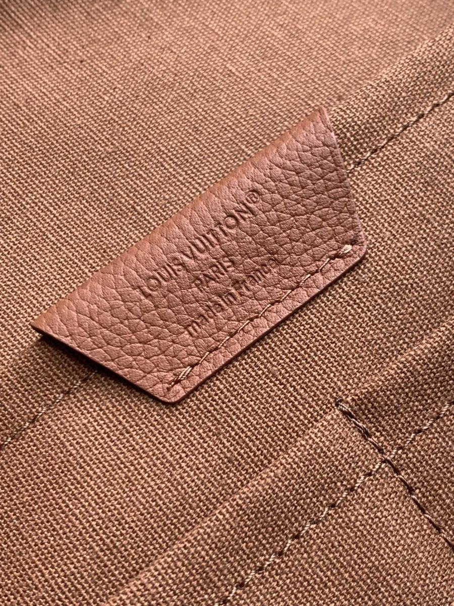 Louis Vuitton Fastline Backpack M26023 30 x 40 x 14 5224