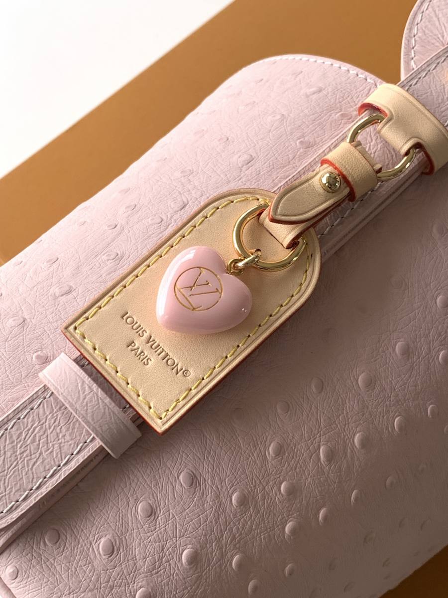 Louis Vuitton Handbag M12925 FD4D