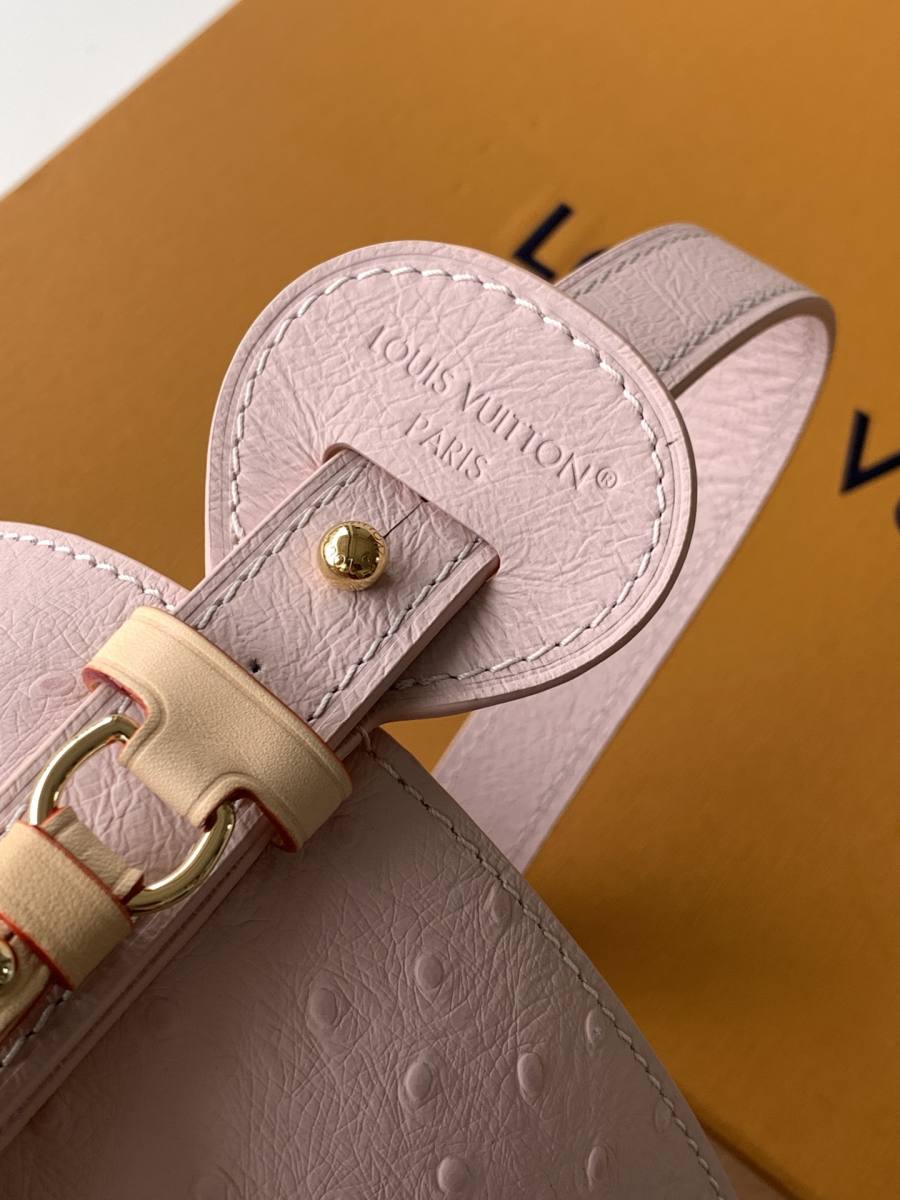 Louis Vuitton Handbag M12925 FD4D