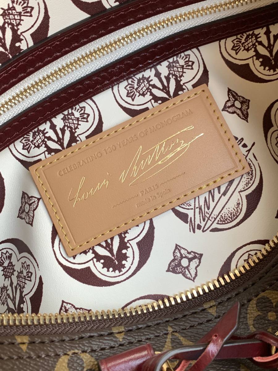 Louis Vuitton Handbag M15107 9B8A
