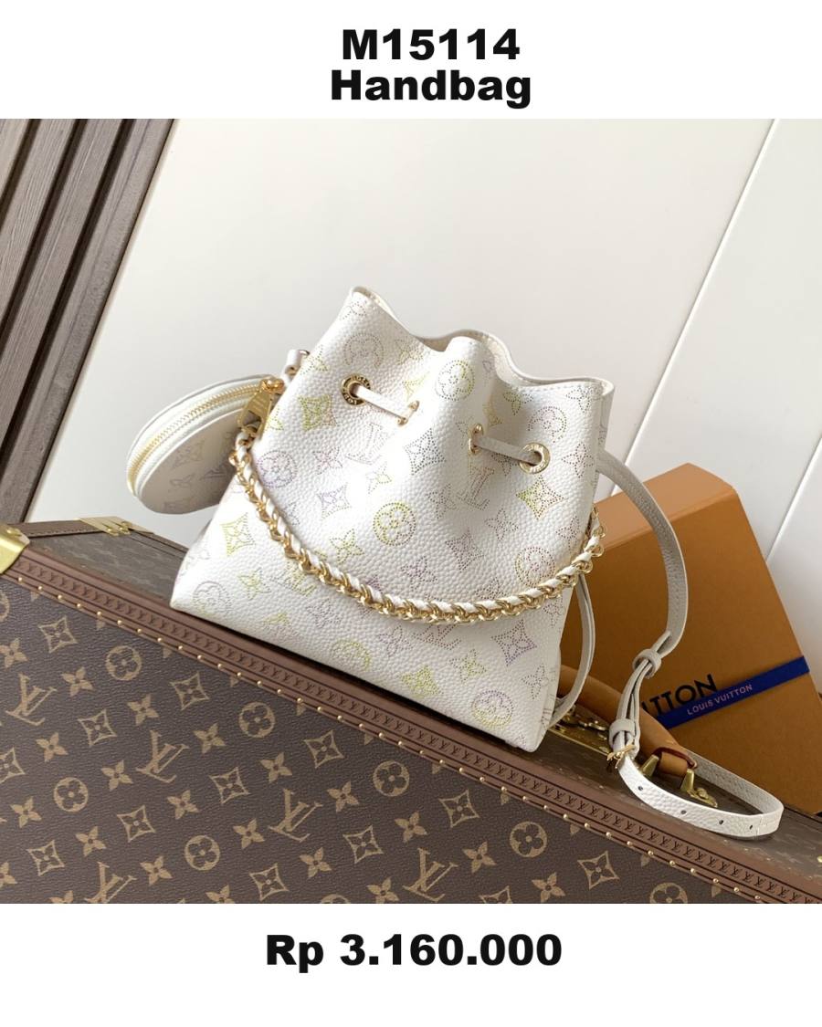 Louis Vuitton Handbag M15114 EC22